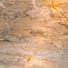 Calacatta Gold Marble – Marmer Putih Premium dengan Vein Gold Elegan untuk Interior Luxury 2