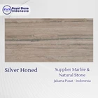 Travertine Silver Honed Premium Elegan 3